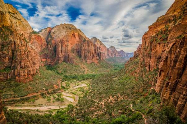 zion1.jpg